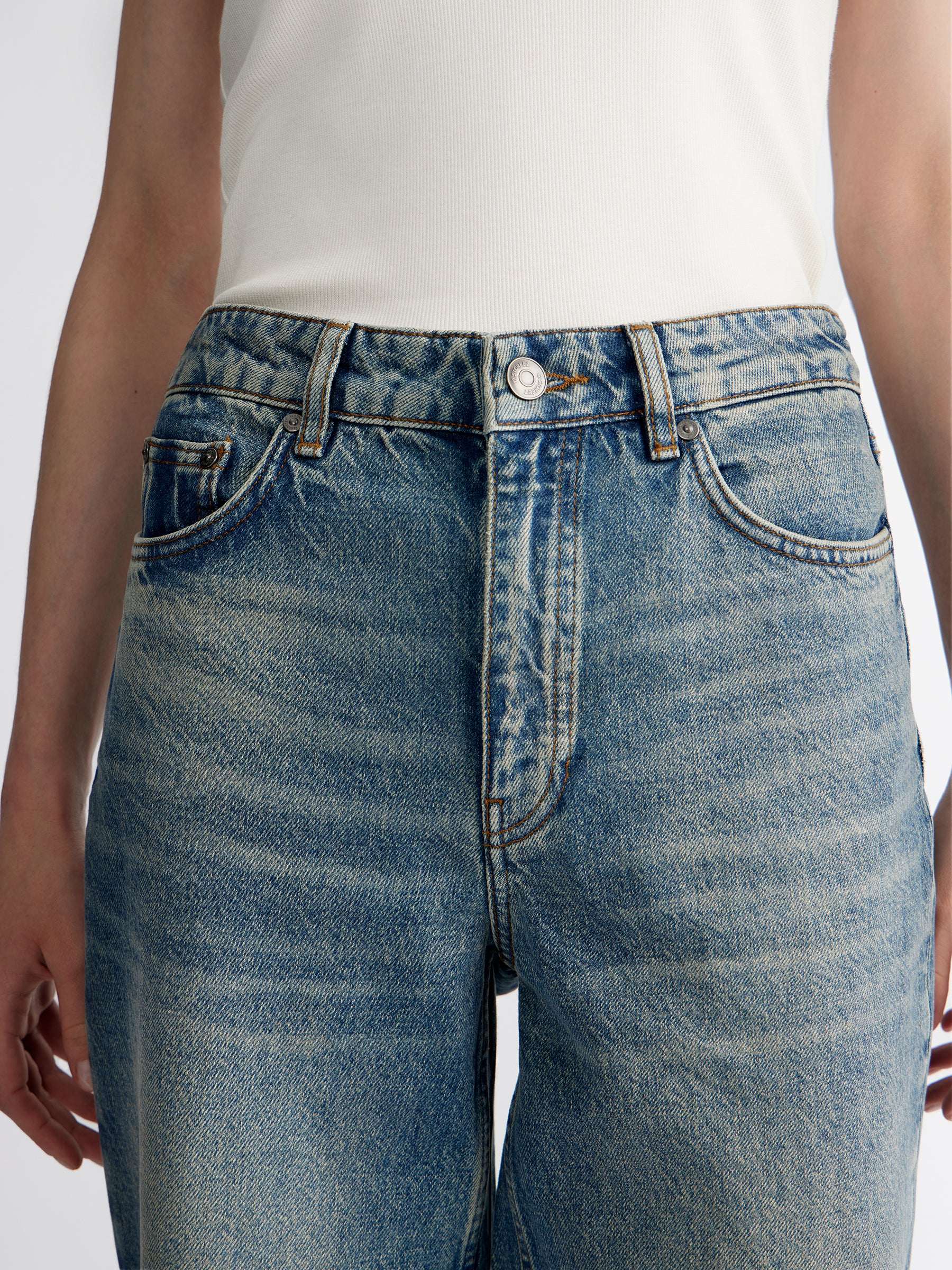 Wide leg jeans 411