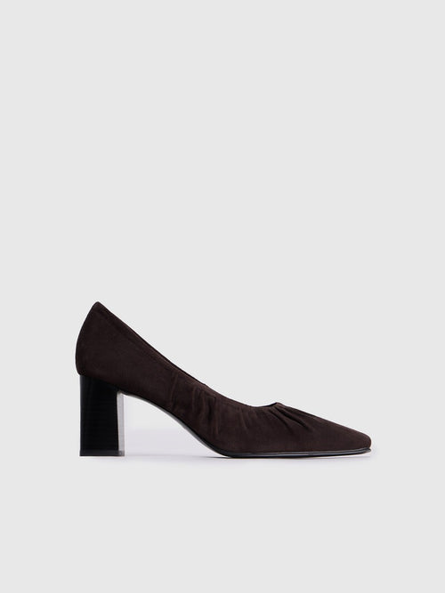 Suede pumps
