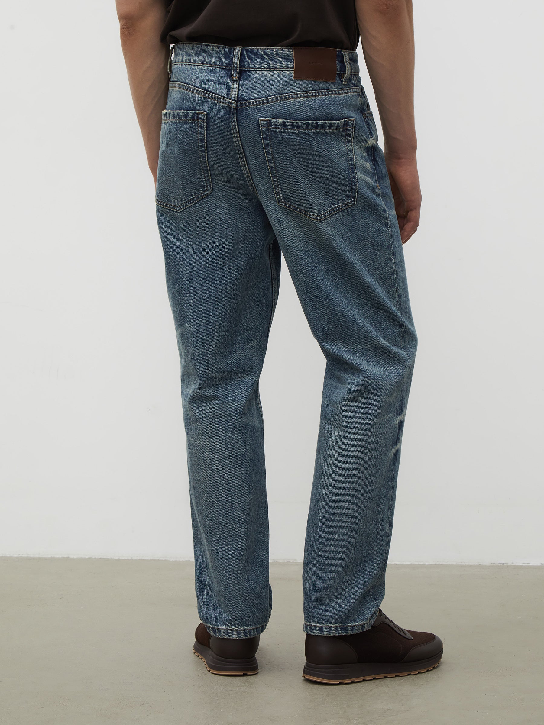 Tapered leg jeans 721