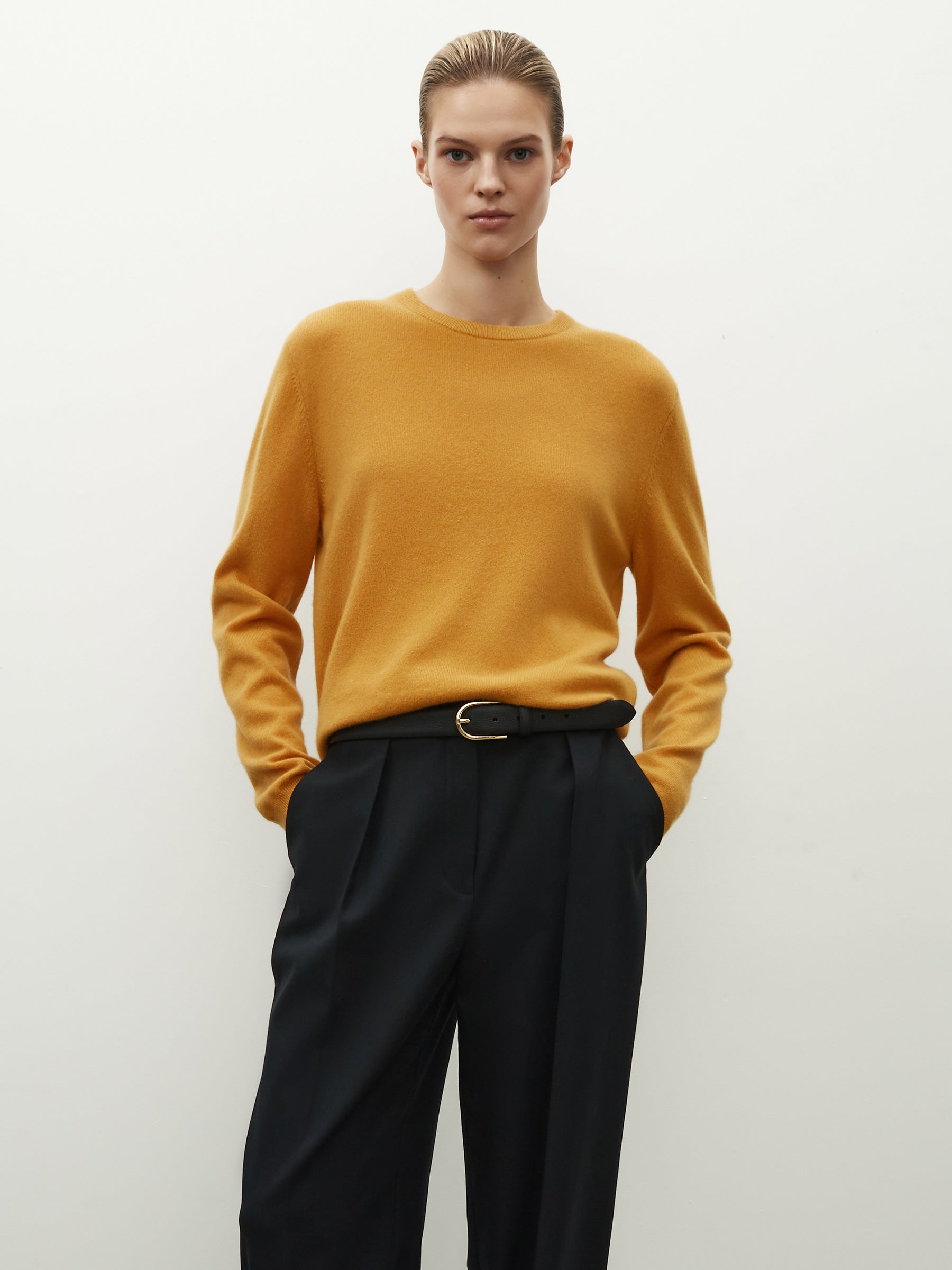 Cashmere crew neck jumper