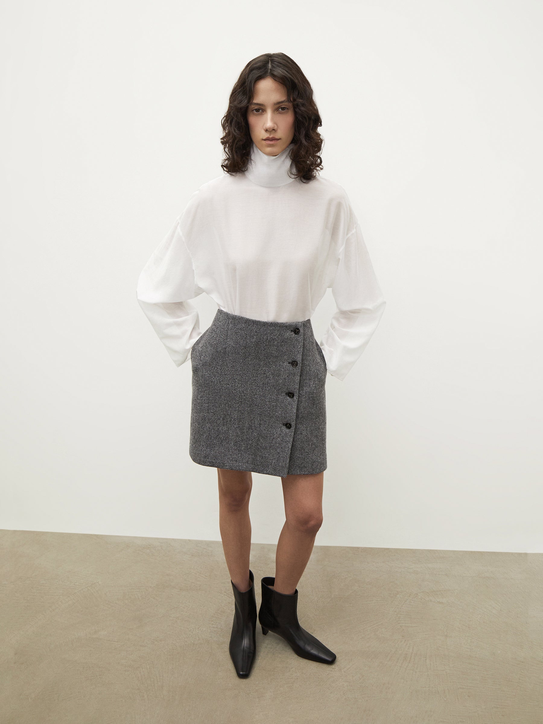 Manteco® wool mini skirt