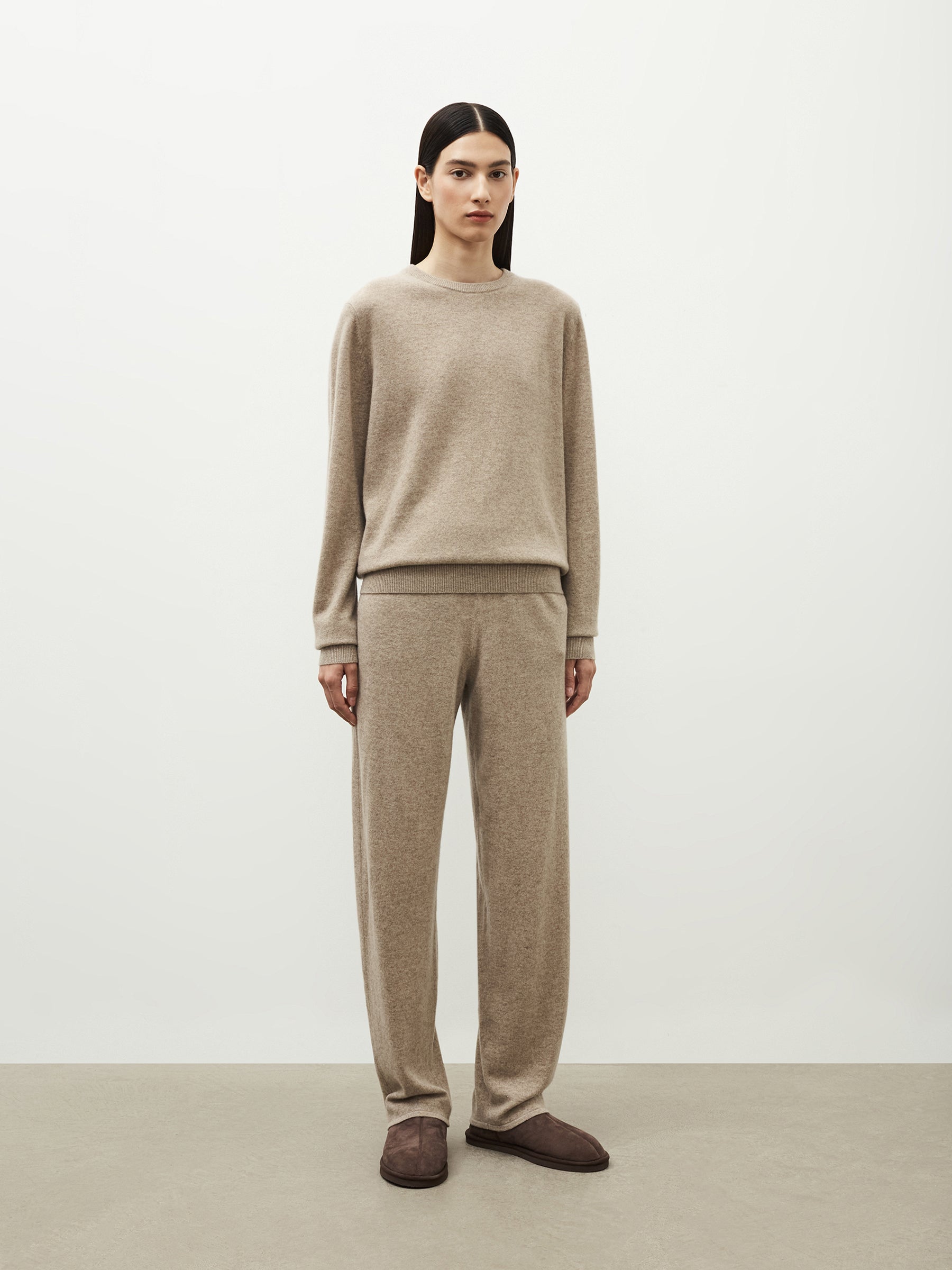 Cashmere crew neck jumper