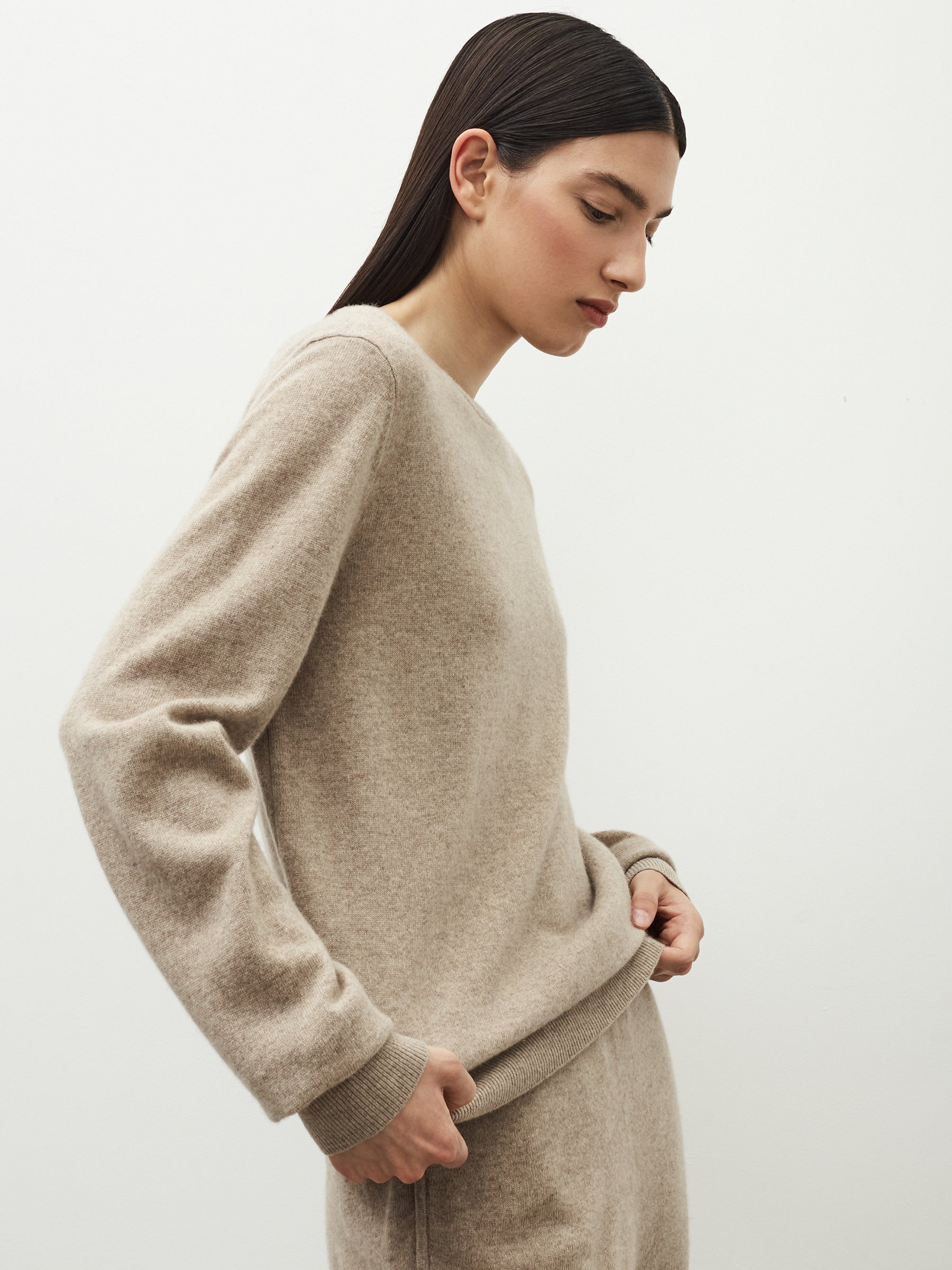 Cashmere crew neck jumper