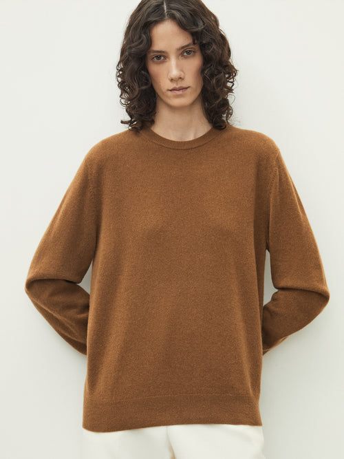 Cashmere crew neck jumper