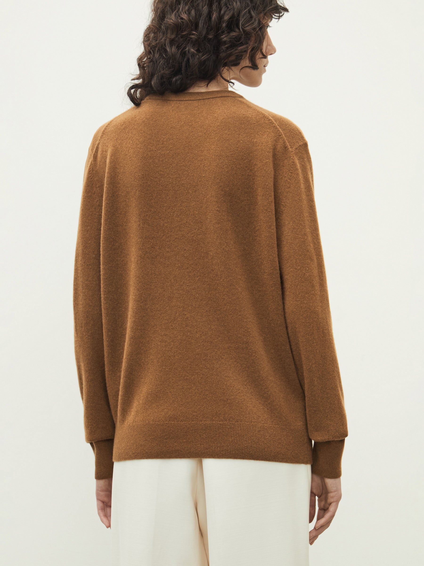 Cashmere crew neck jumper