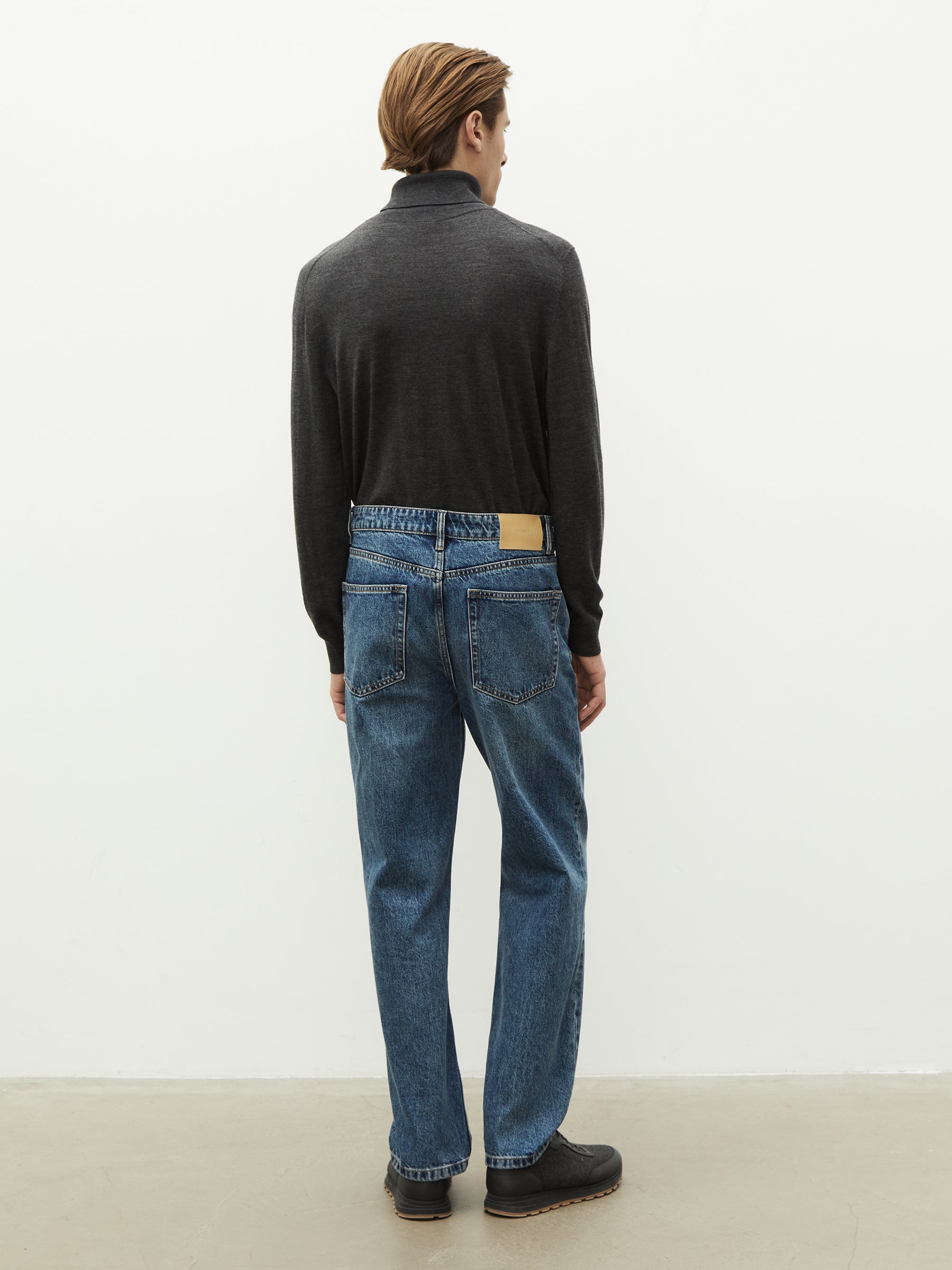 Tapered leg jeans 721