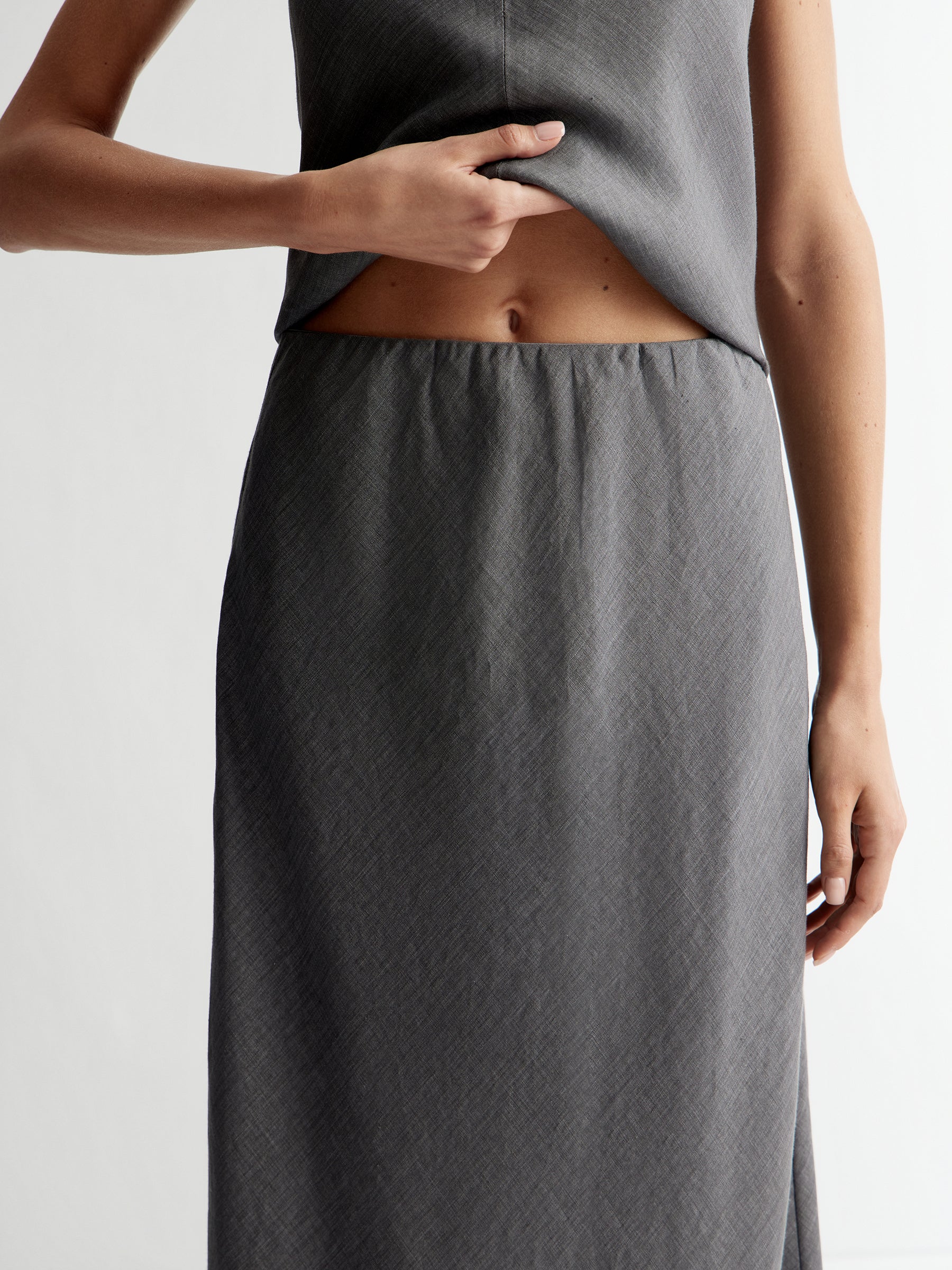 Délavé linen maxi skirt