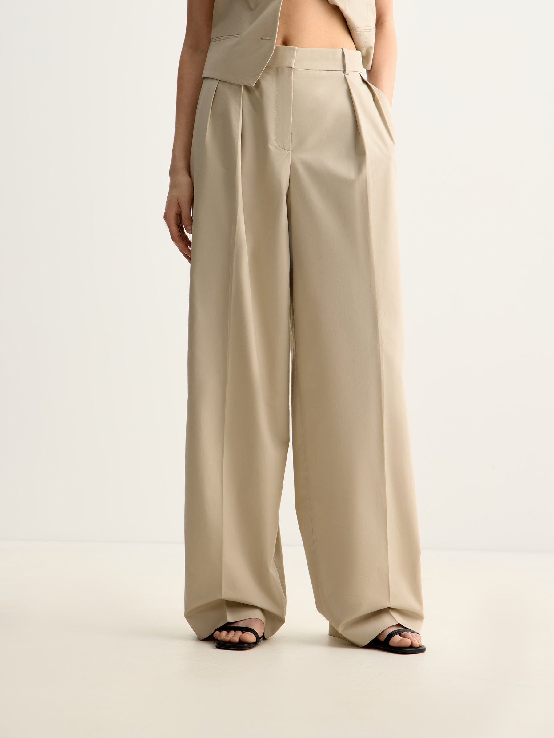 Cotton-lyocell trousers