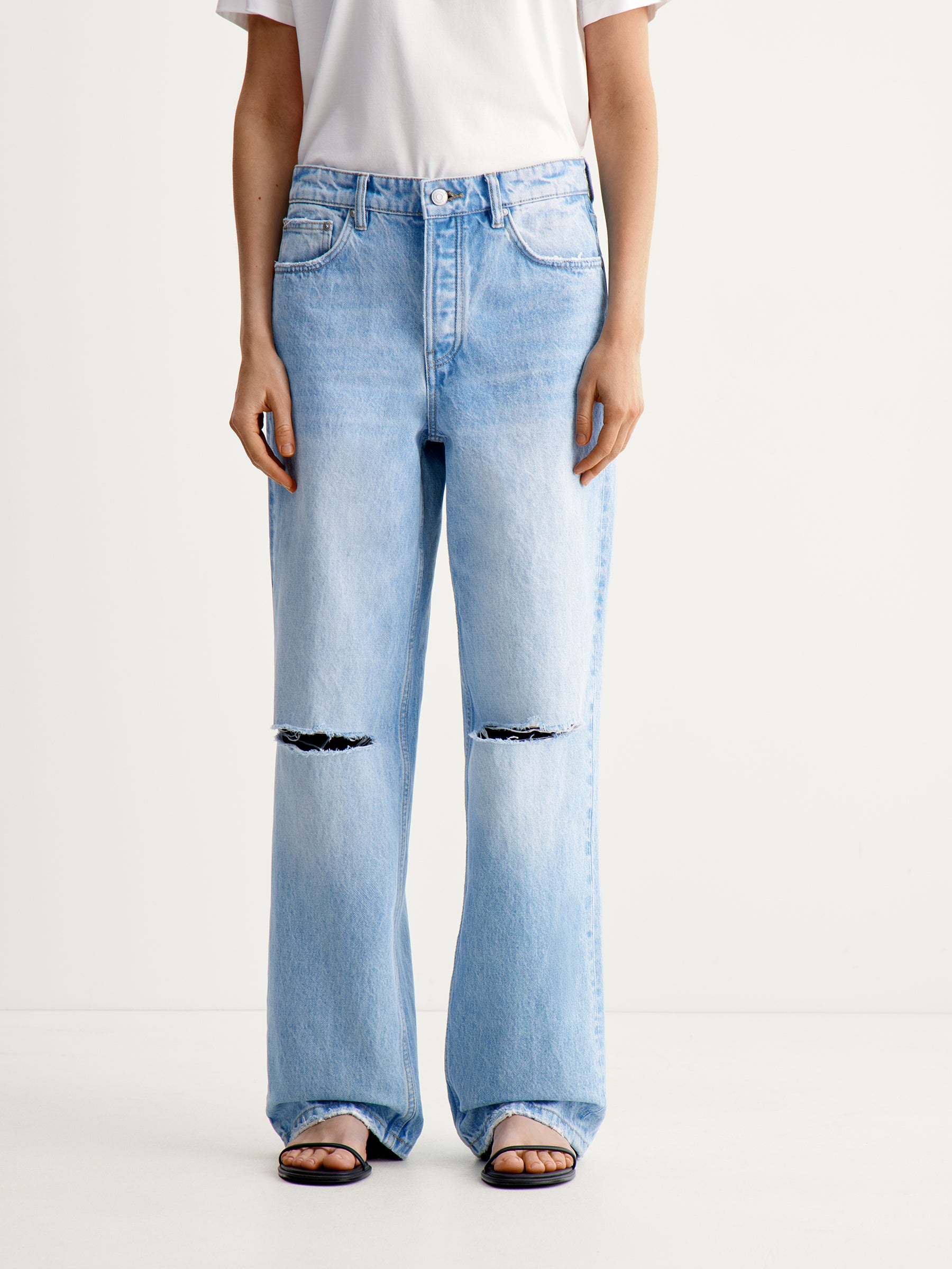 Straight leg jeans 325