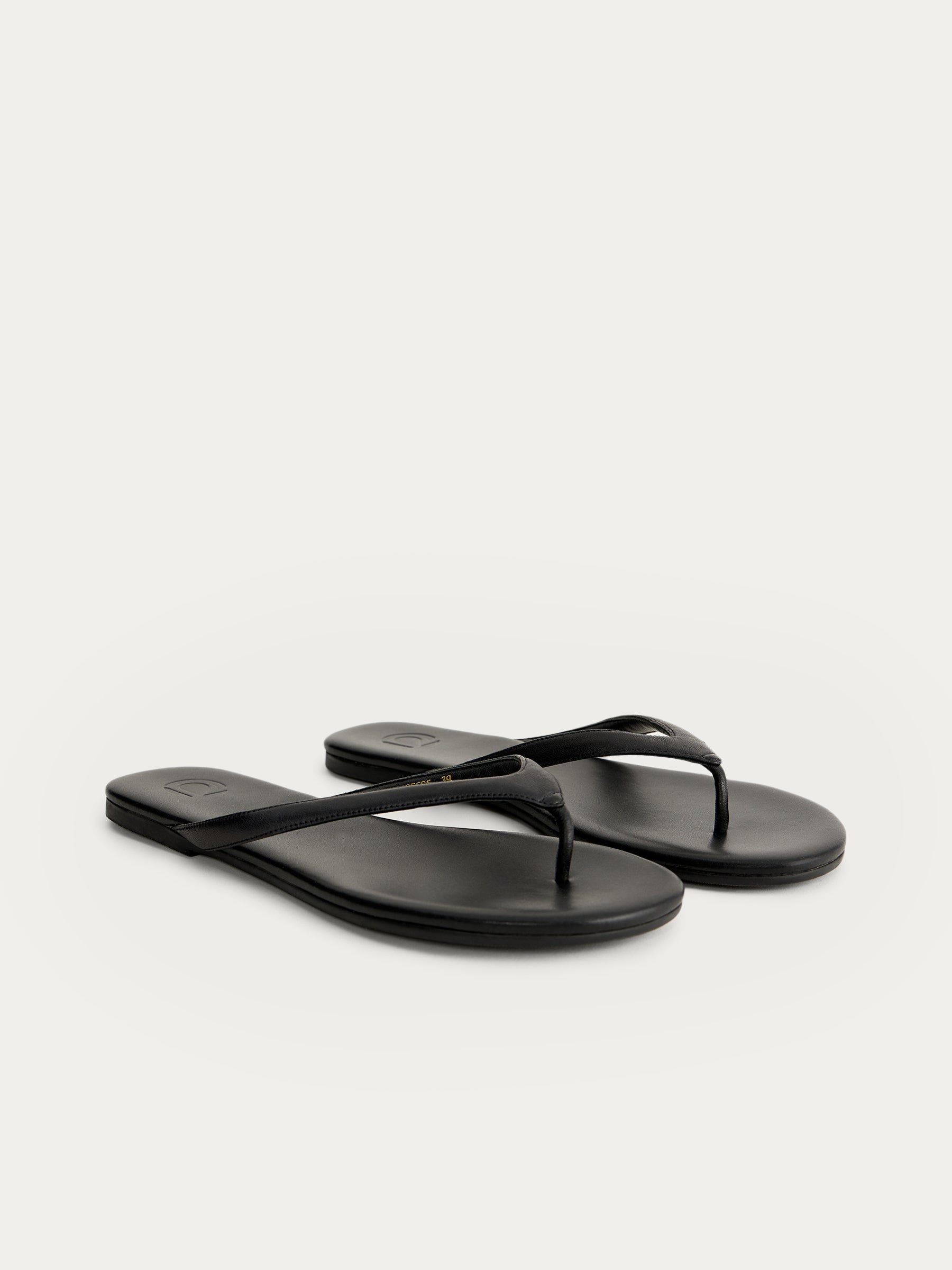 Leather thong sandals