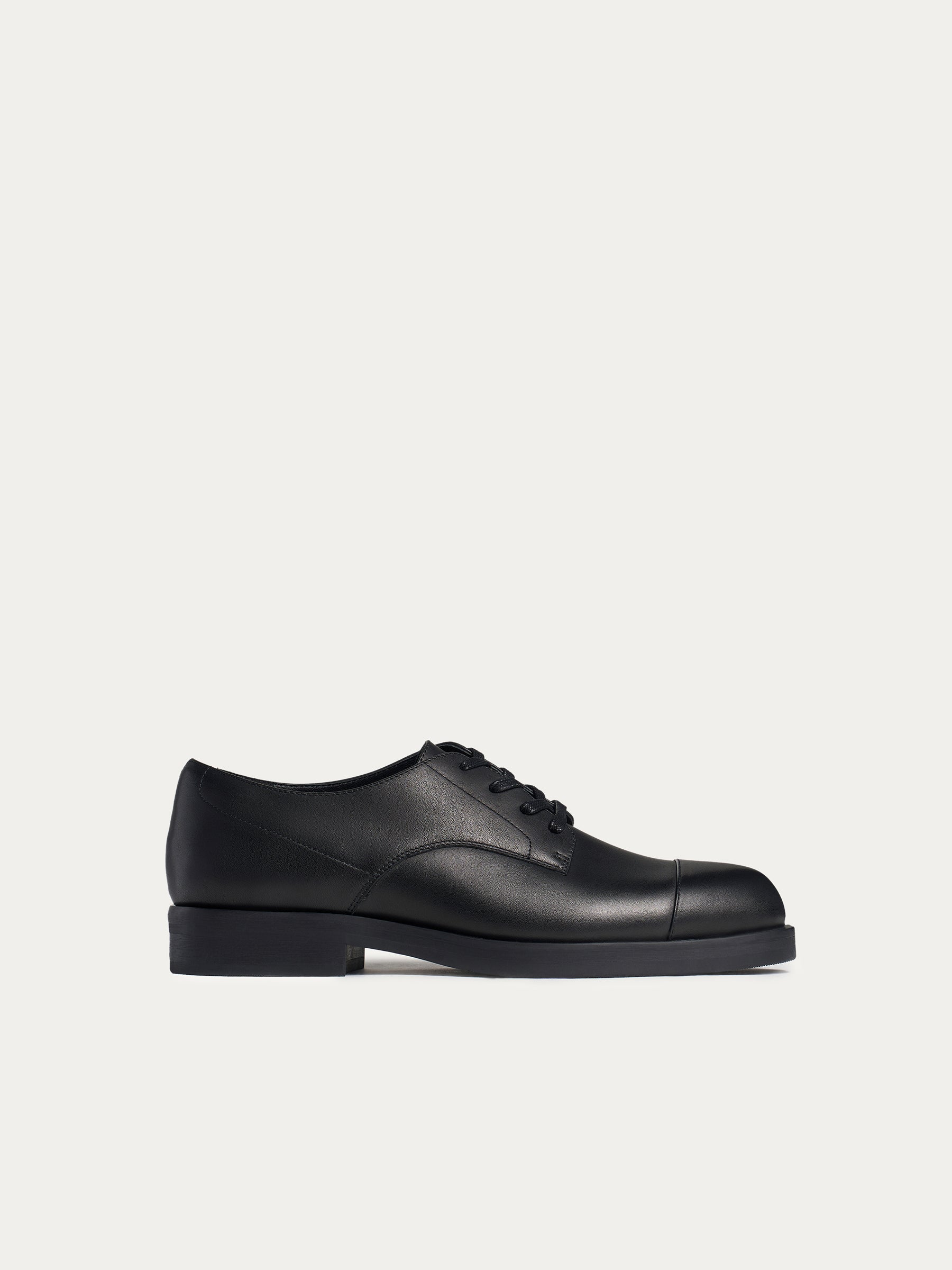 Derby shoes