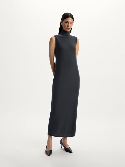 فستان من الصوف والكشمير