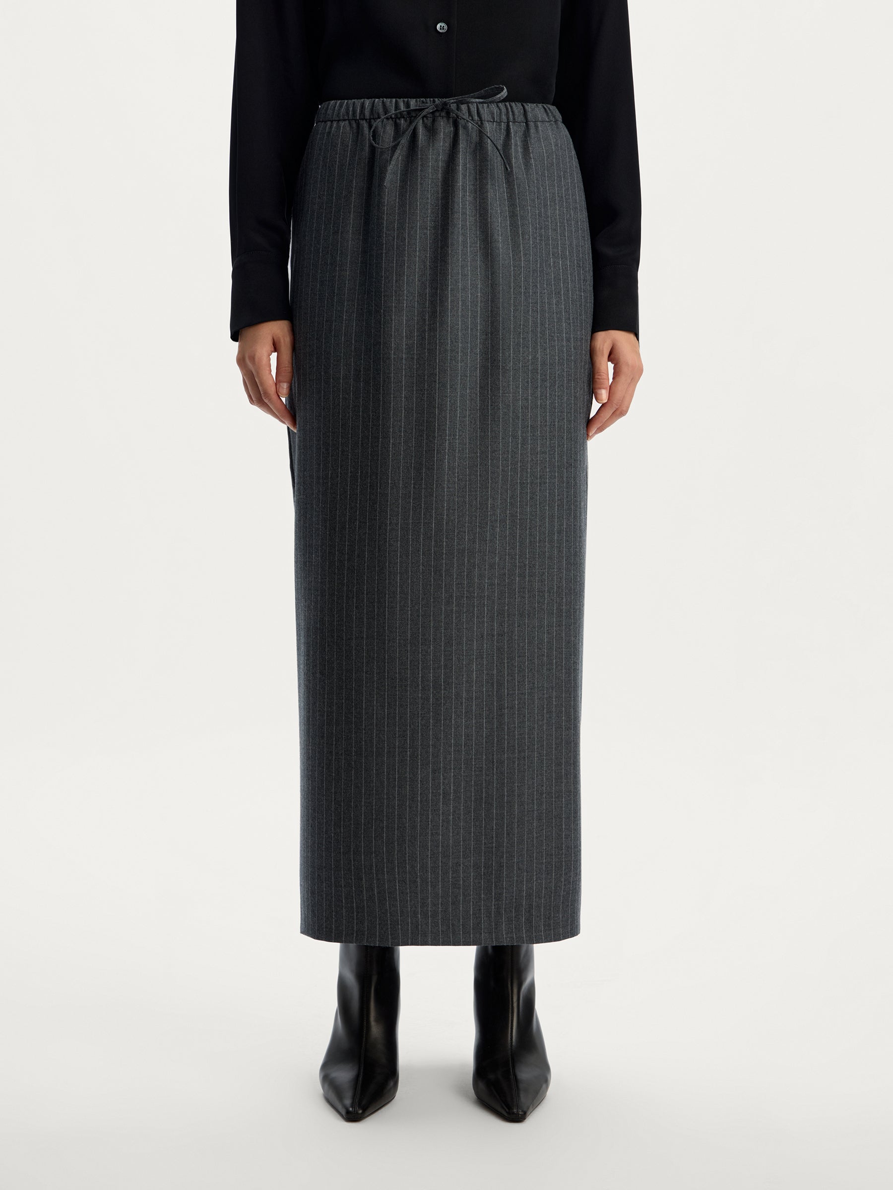 Pinstriped wool skirt