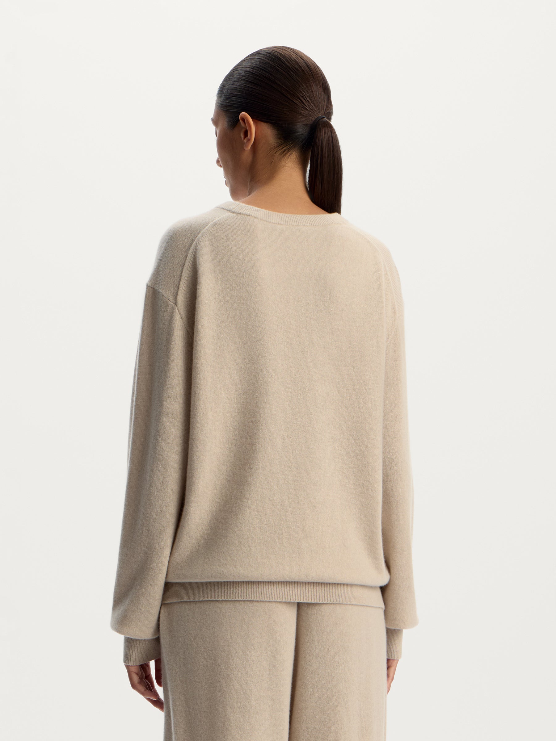 Cashmere crew neck jumper