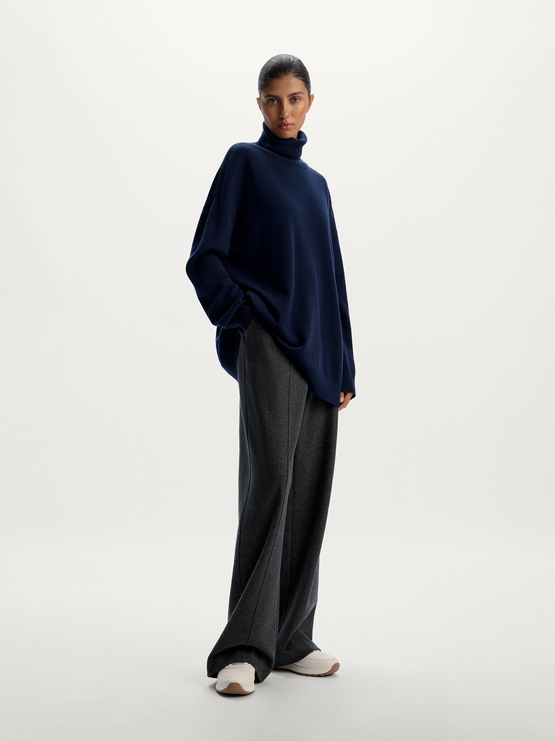 Wool-cotton trousers