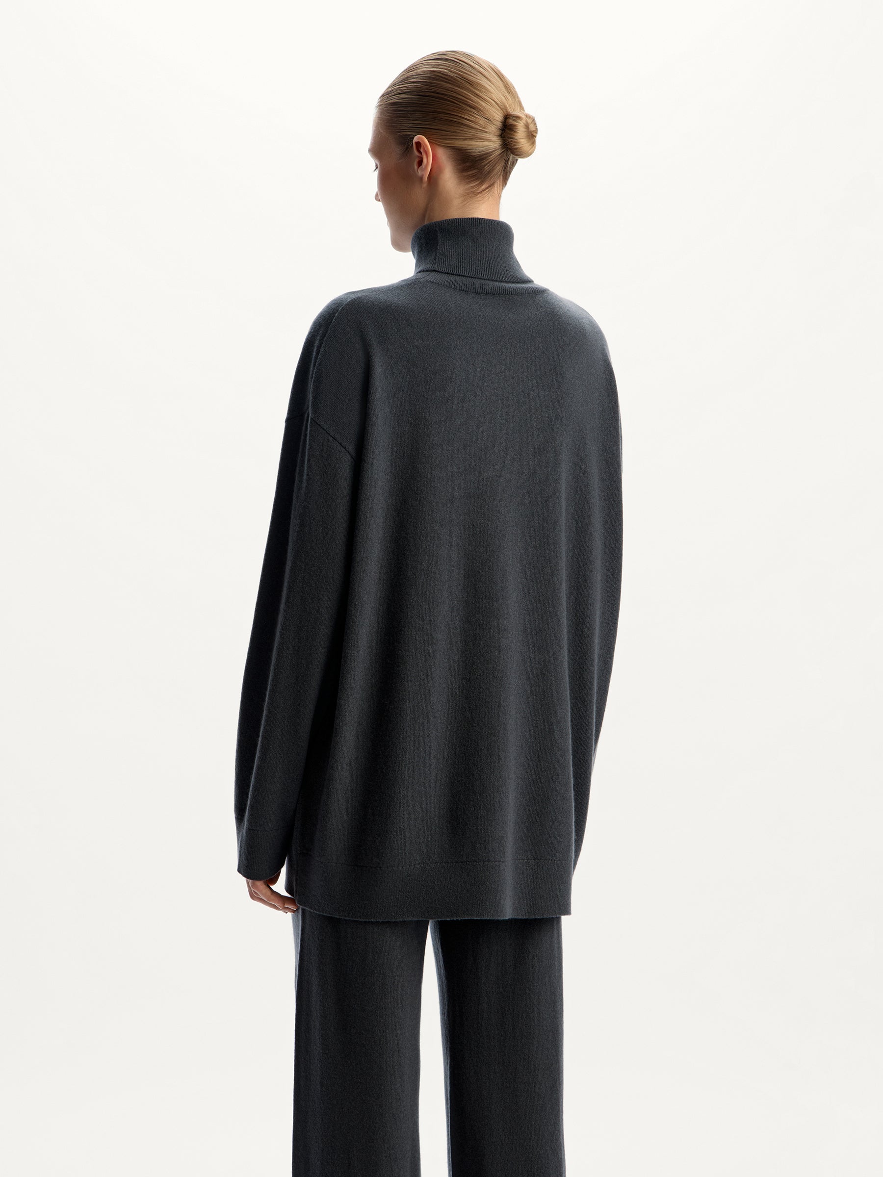 Wool-cashmere turtleneck jumper