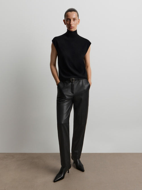 Leather creased trousers