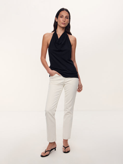 بنطال جينز بقصة ضيقة عند الساقين 132