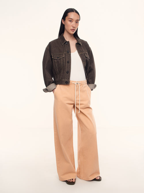 بنطال جينز بقصة واسعة عند الساقين 433