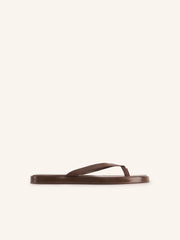 Korfos thong sandals
