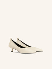 Leather pumps